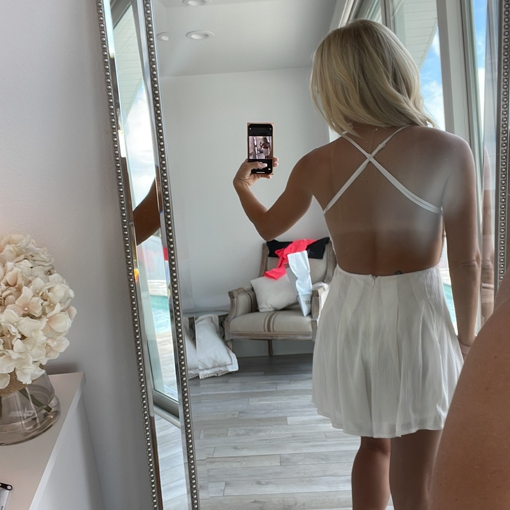 White sexy romper! Worn 1x - Picture 2 of 2